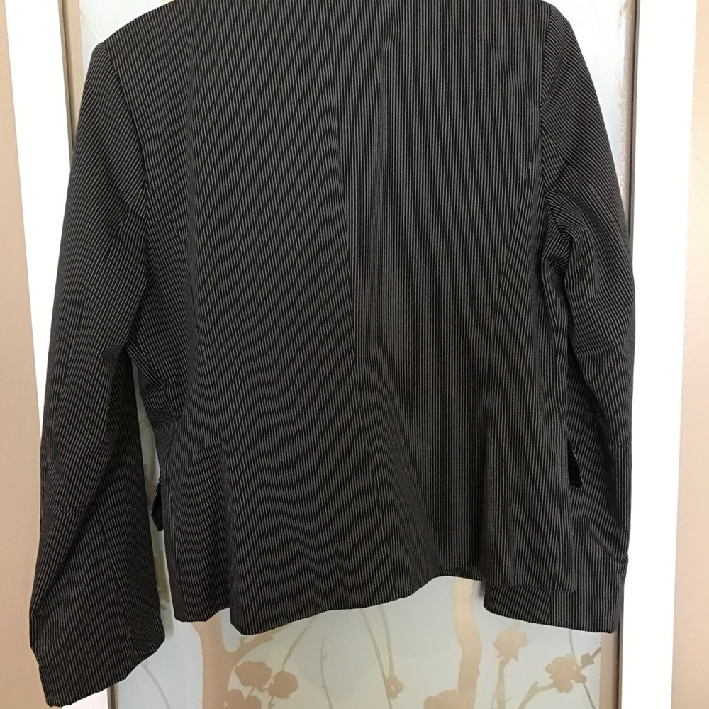 Jacket - Picture 3 of 3
